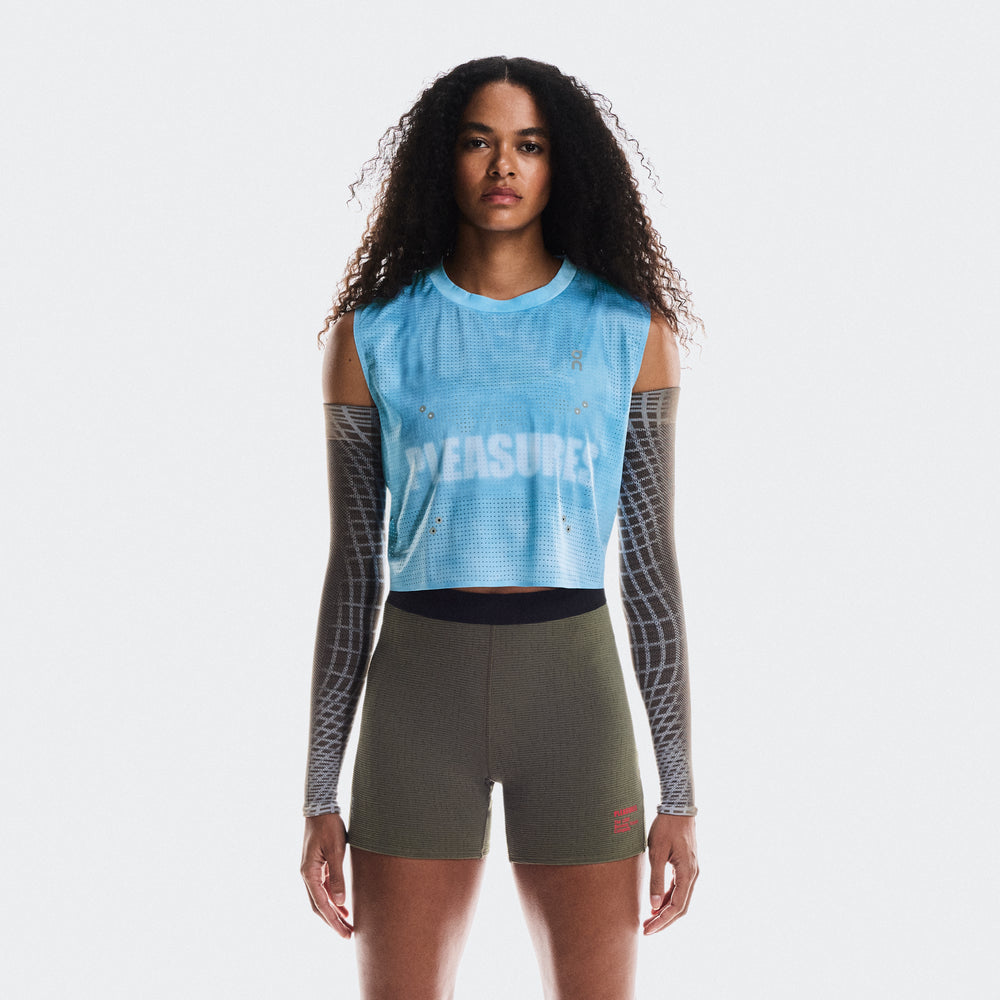 Tank PLEASURES x The Loop