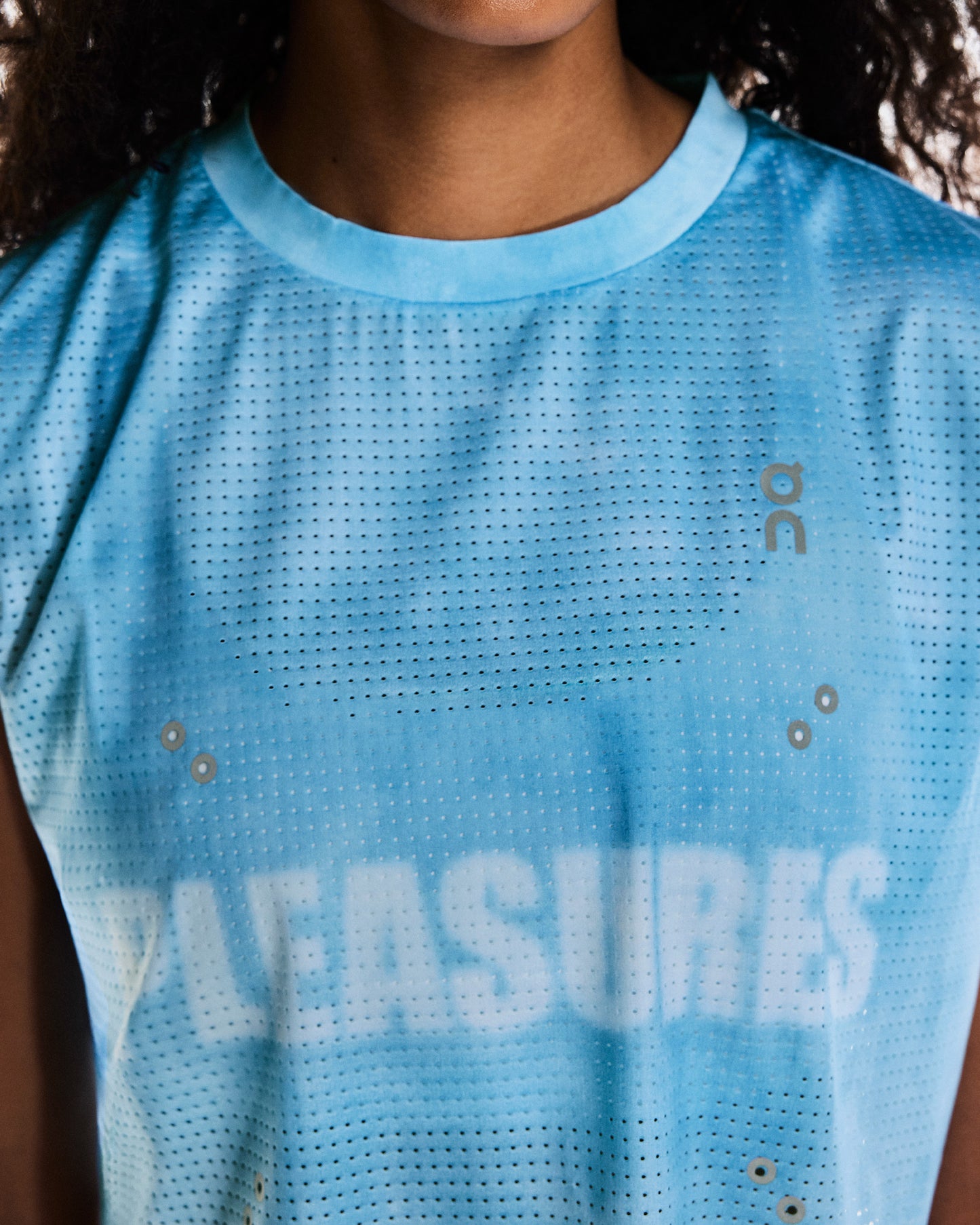 Tank PLEASURES x The Loop