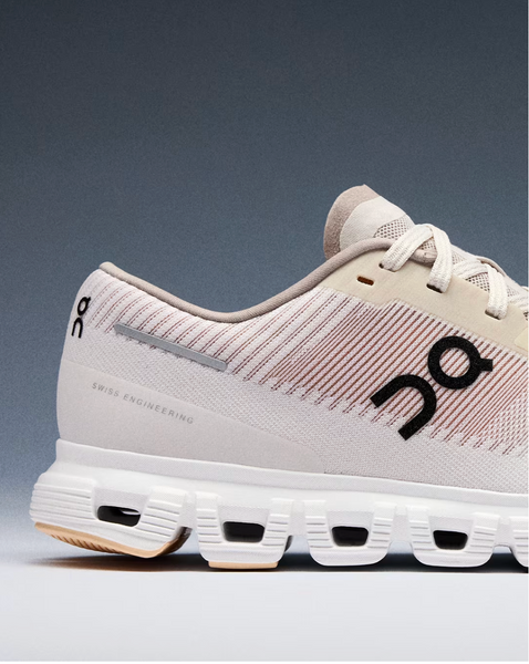 Look fast, move easy