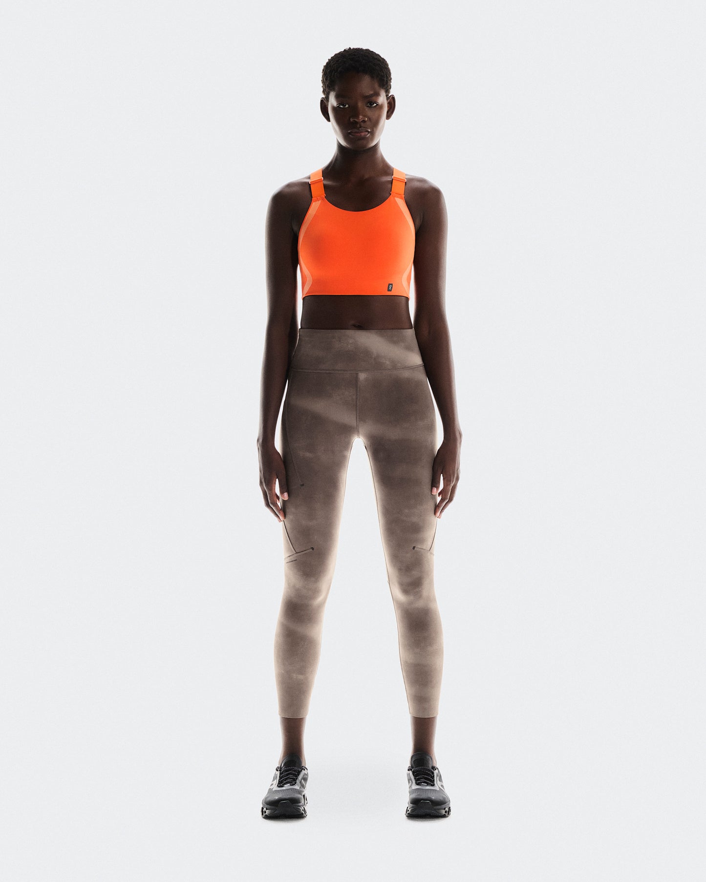 Performance Tight 7/8 AOP